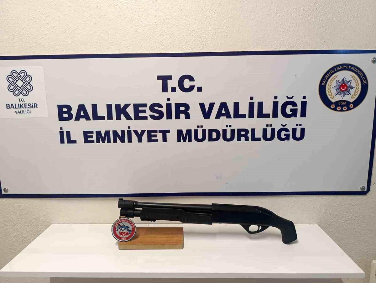 Balıkesir'de Uyuşturucu Operasyonu: Çok Sayıda Şahıs Yakalandı