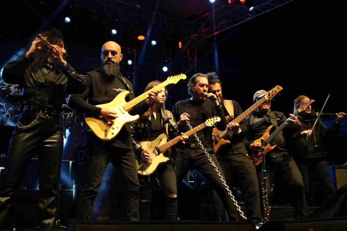 Kıraç, Edirne Yaşayan Miras Festivali'nde Güllü'yü Andı