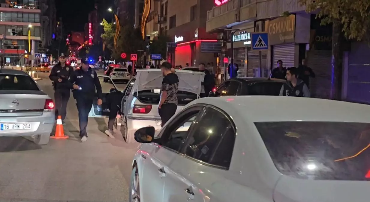 Elazığ'da Geniş Çaplı Asayiş Uygulaması: 11 Şüpheli Yakalandı