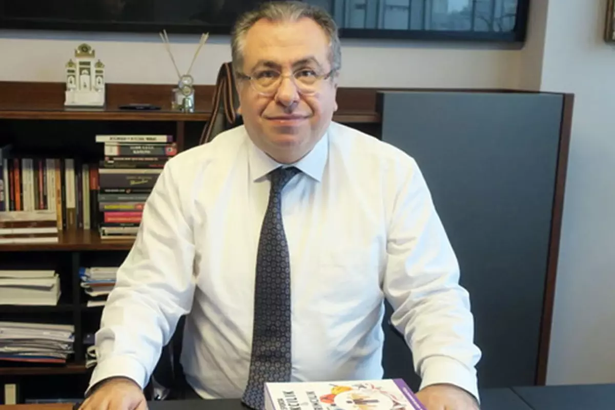 Eski PFDK Başkanı Ali Koç'u öve öve bitiremedi: Onun attığı temeller, geleceğin şampiyonluklarının zemini olacaktır