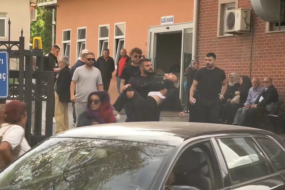 Güllü'nün kızı gasilhanede fenalık geçirdi