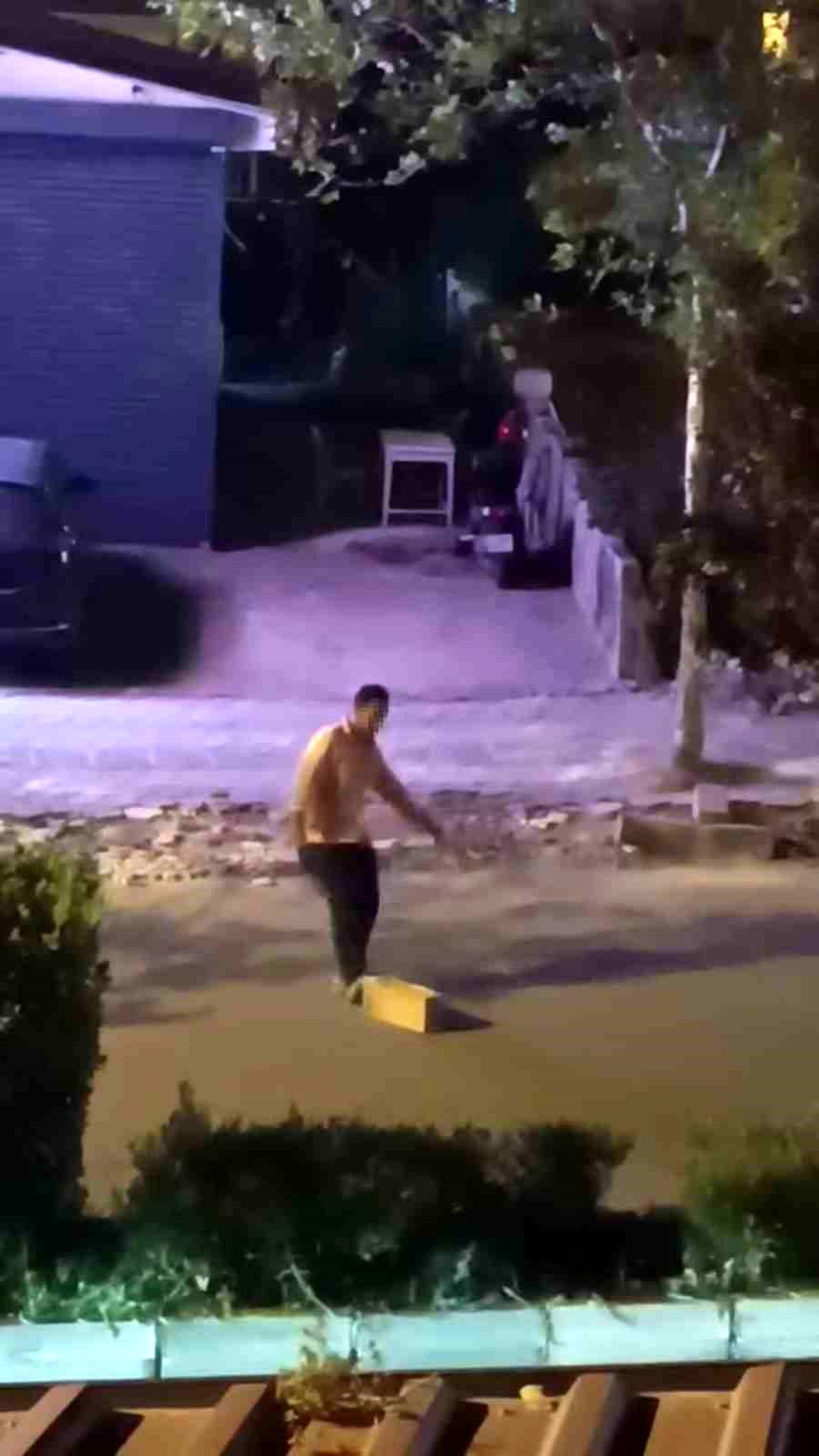 Alkollü Şahsın Trafiği Tehlikeye Düşüren Eylemi Kamerada