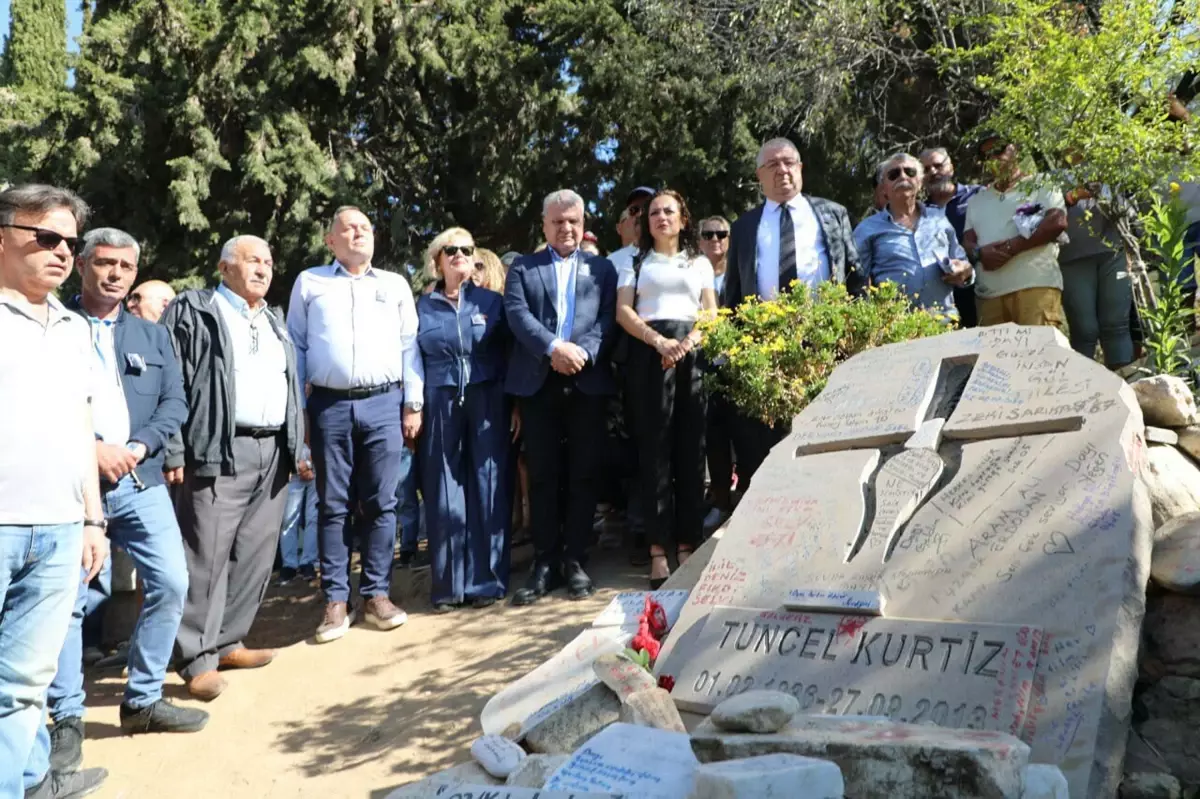 Tuncel Kurtiz, Ölümünün 12. Yılında Anıldı