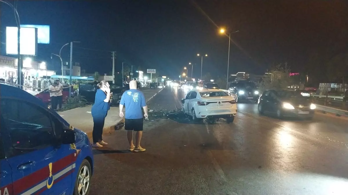 Manavgat'ta Feci Kaza: 2 Ölü, 2 Yaralı