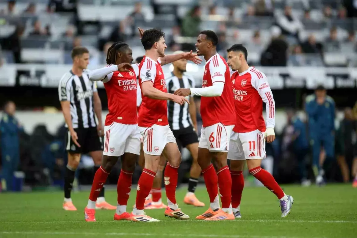 Arsenal, Newcastle&apos;ı Son Dakikada Geçti