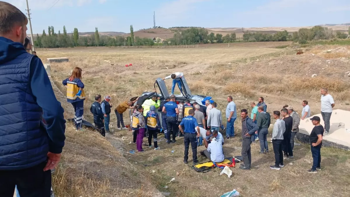 Düğün Konvoyunda Kaza: 2 Yaralı