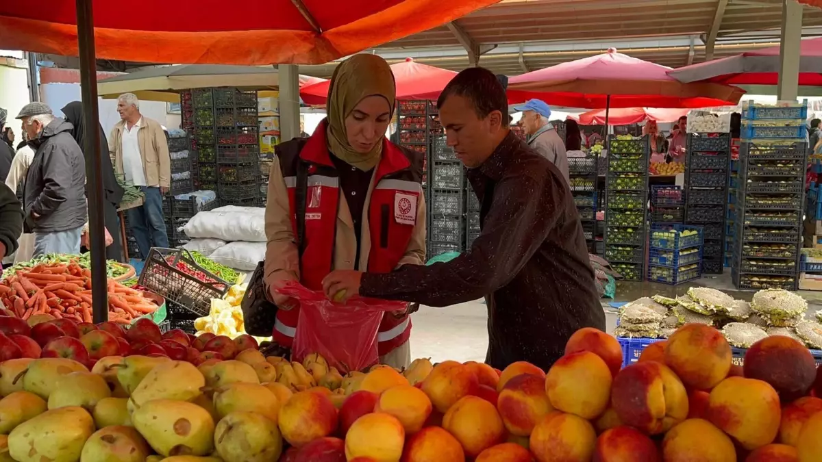 Engelsiz Yaşam Merkezi Bireyleri İhtiyaç Sahibi Ailelere Ulaşarak Alışveriş Yaptı