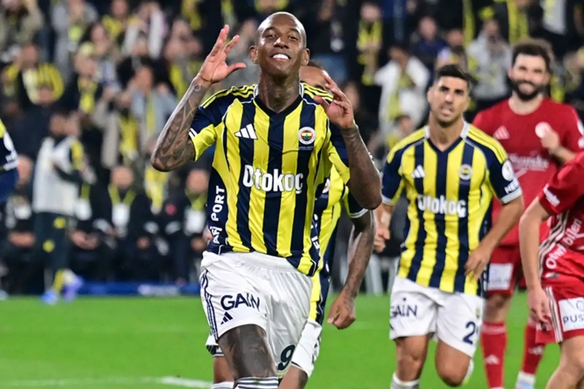 Fenerbahçe'den Kadıköy'de kritik 3 puan