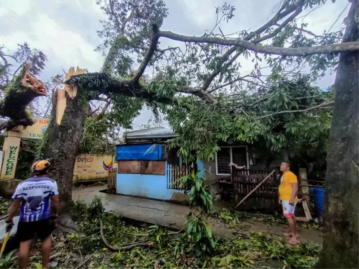 Filipinler'de Muson Yağmurları ve Tayfunlar 26 Can Aldı