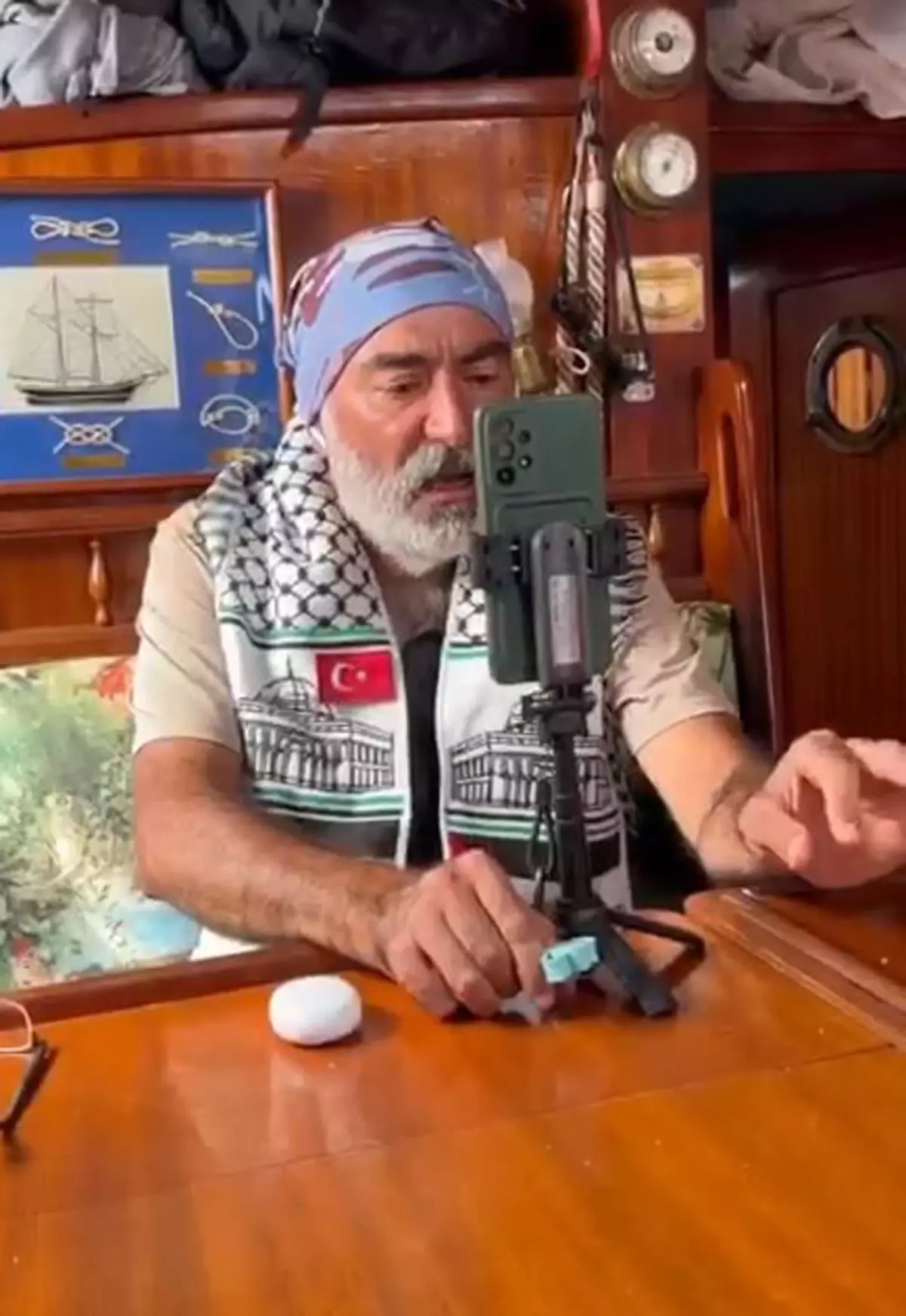 Aktivist Hakan Şimşek, Gazze yolculuğunda oğlunun nikahına telefonla bağlandı