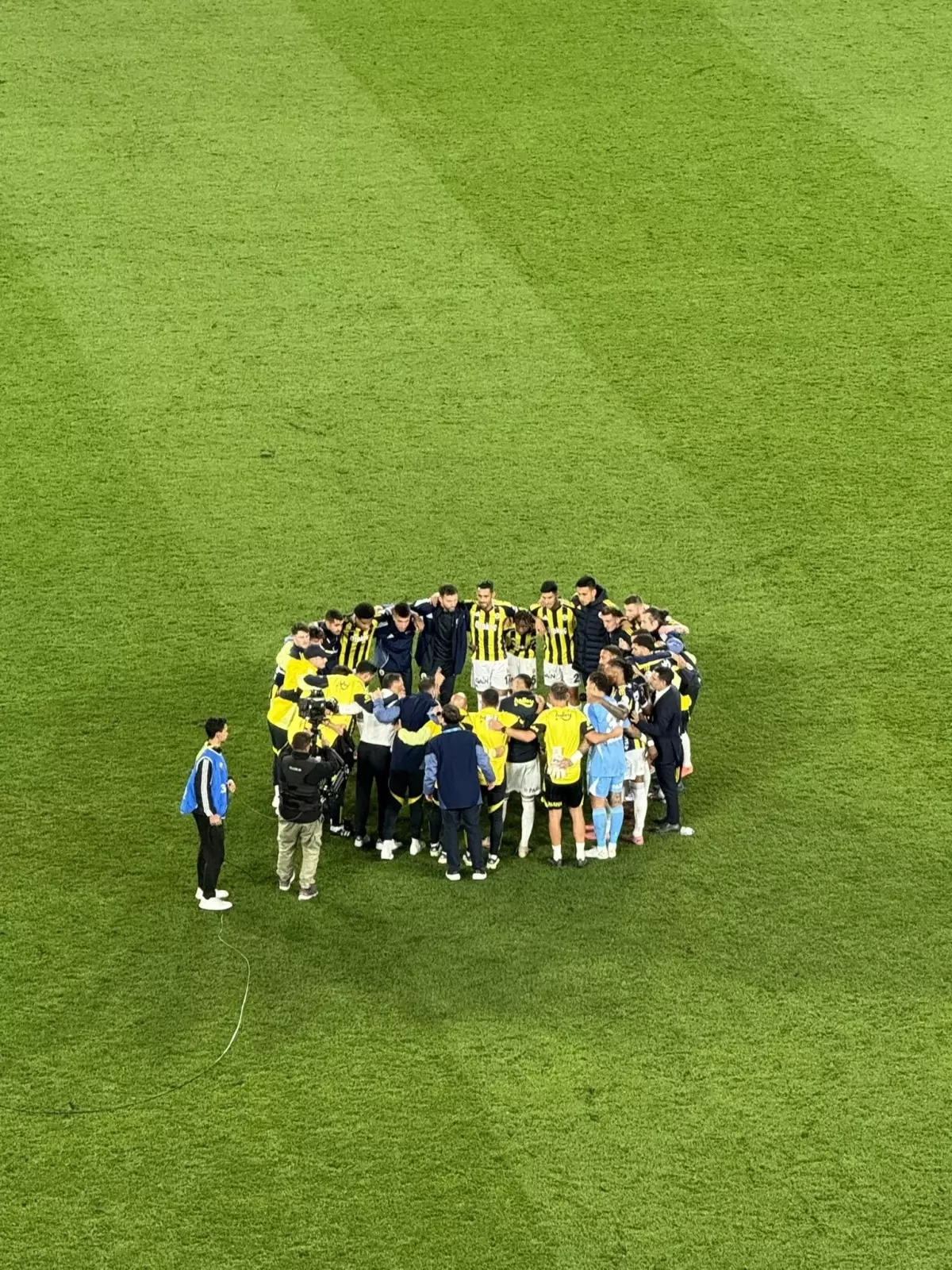 Fenerbahçe, Antalyaspor'u 2-0 Mağlup Etti