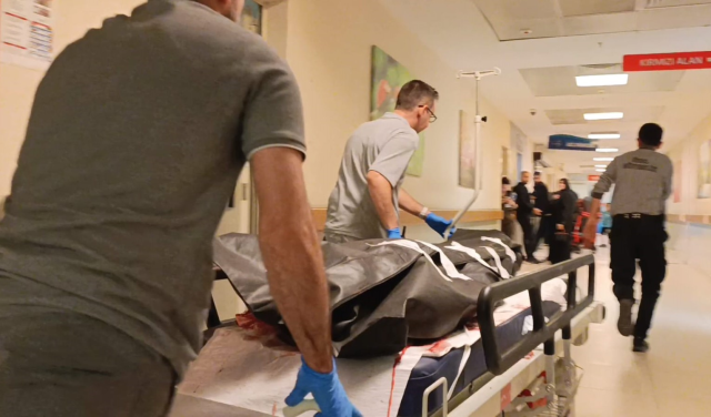 Those who heard about the armed fight between the feuding parties got into a fight in the emergency room