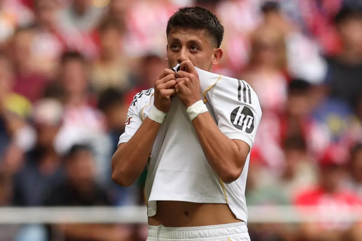 Madrid derbisine damga vuran Arda Güler, İspanya'da manşetleri süsledi