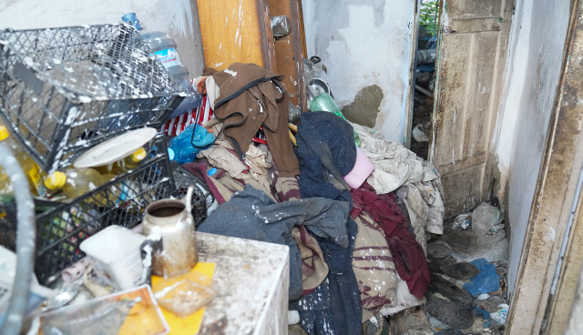 Residents complained, 4 tons 650 kilograms of trash were removed from the house entered by the teams