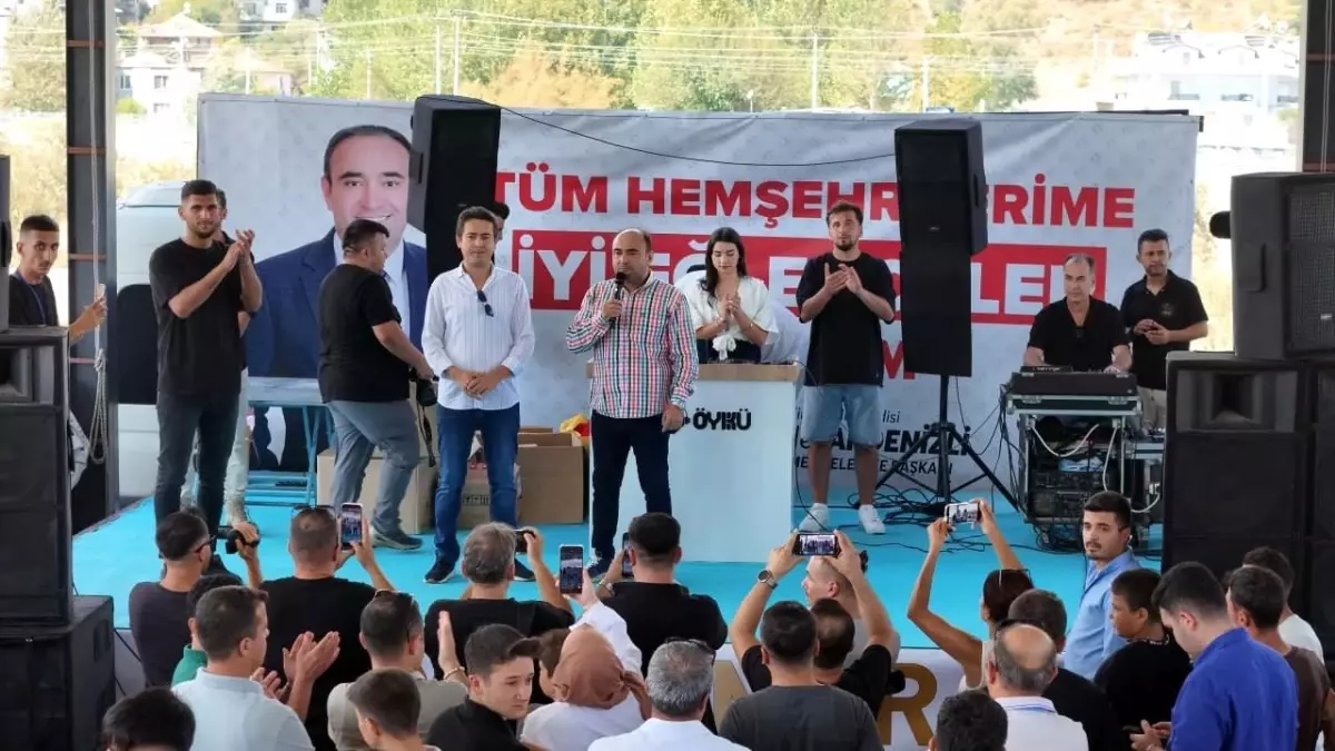 Seydikemer Oto-Fest Fuarı'nda Otomobil ve Modifiye Tutkunları Buluştu