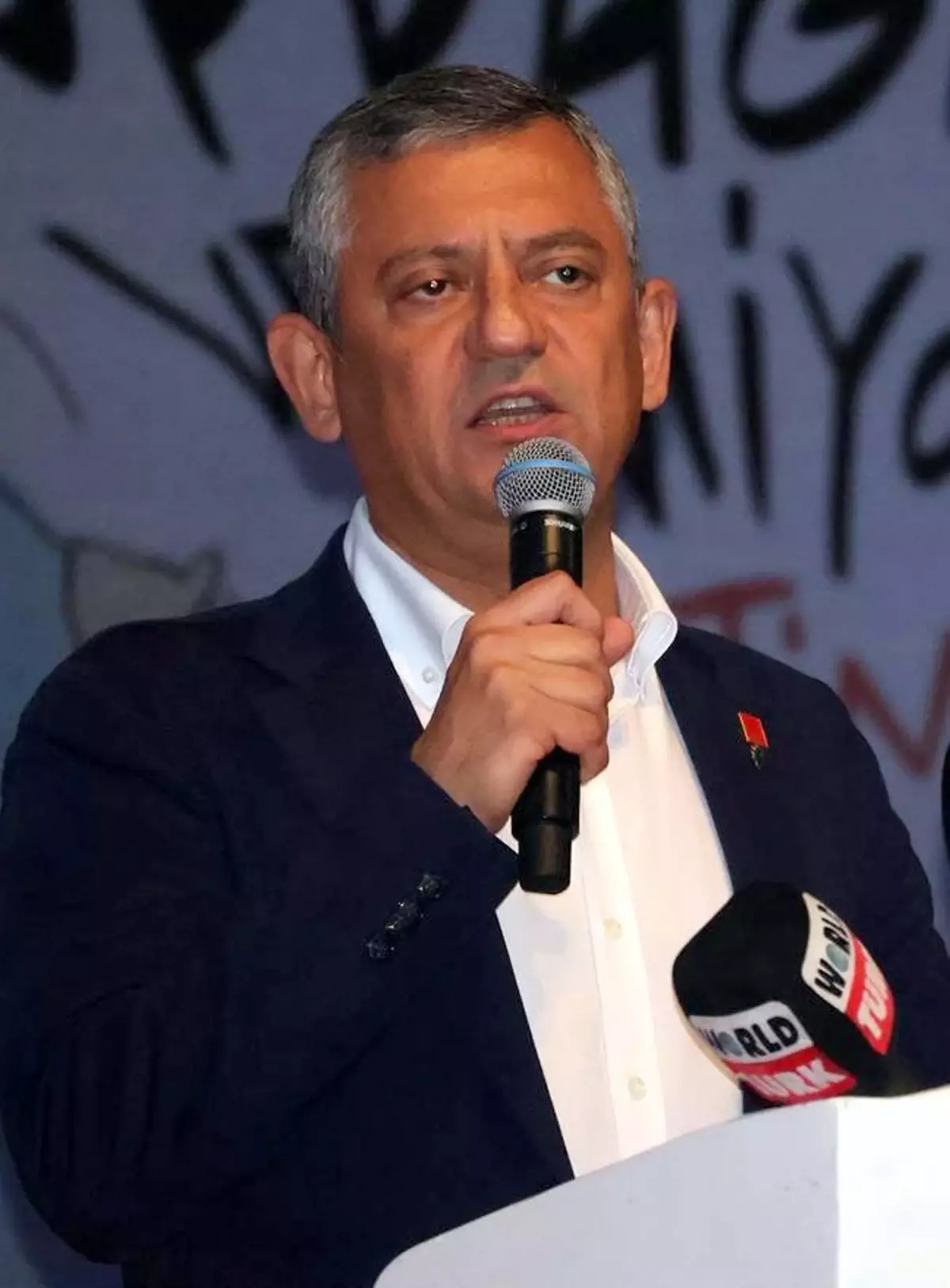 CHP Lideri Özgür Özel: Zeytin Ağaçlarına Sahip Çıkmalıyız