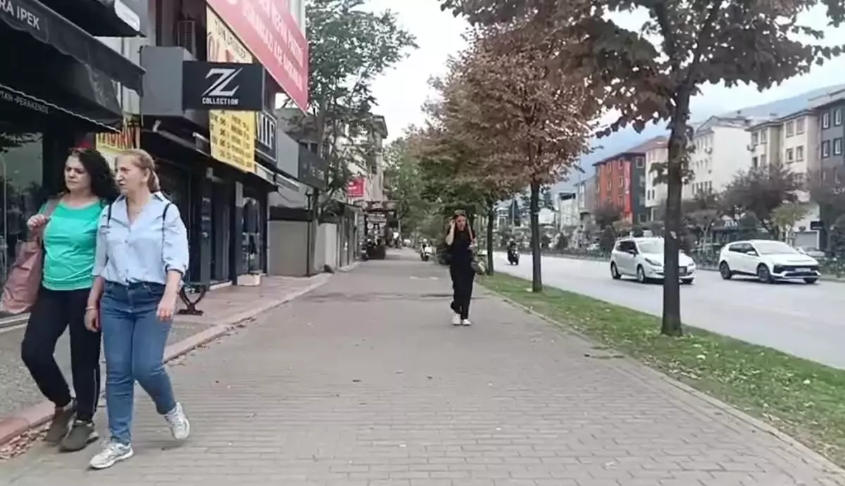 Kütahya'da 5.4 Büyüklüğünde Deprem, Bursa ve Yalova'da Hissedildi