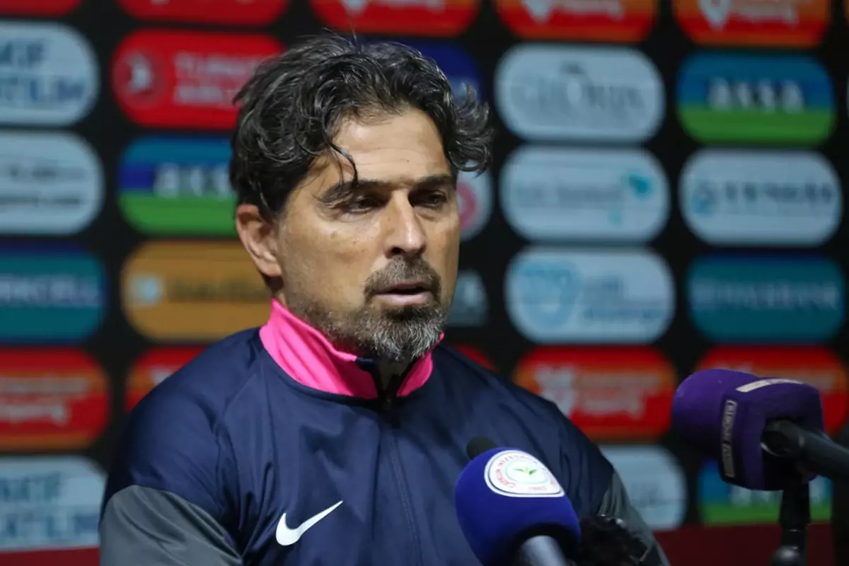 Süper Lig'de 20 saniyelik basın toplantısı
