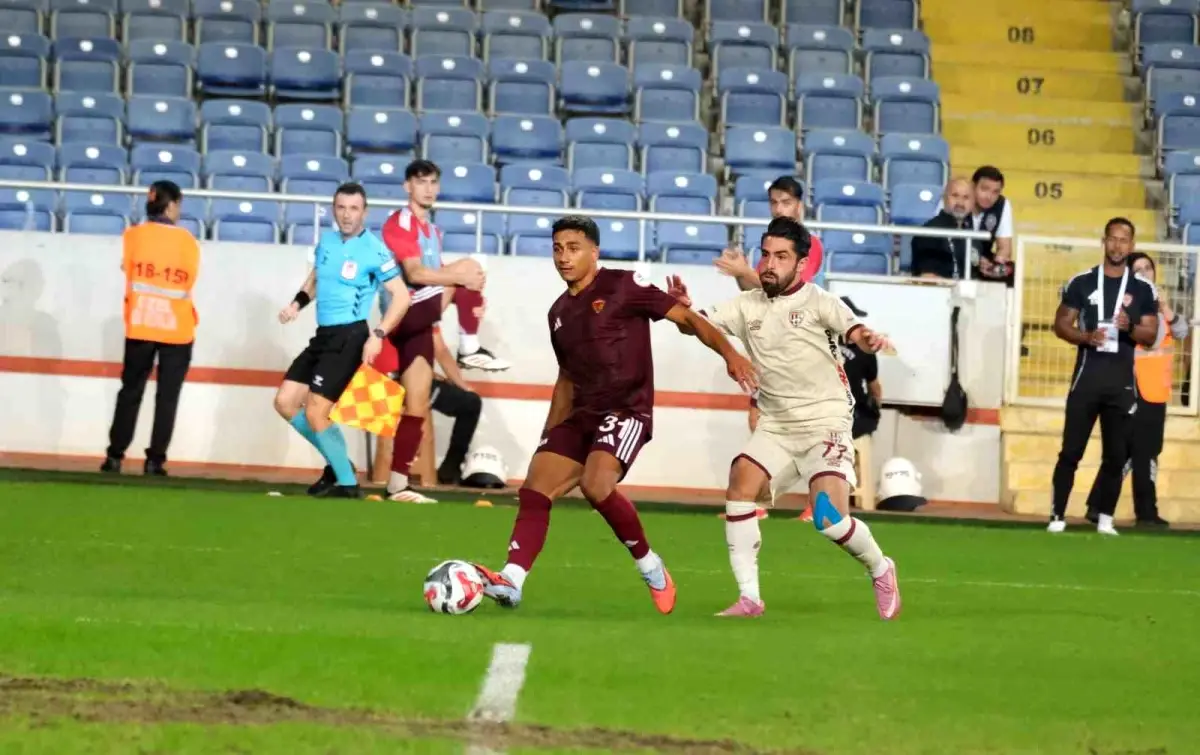Atakaş Hatayspor, Bandırmaspor'a 3-0 Mağlup Oldu