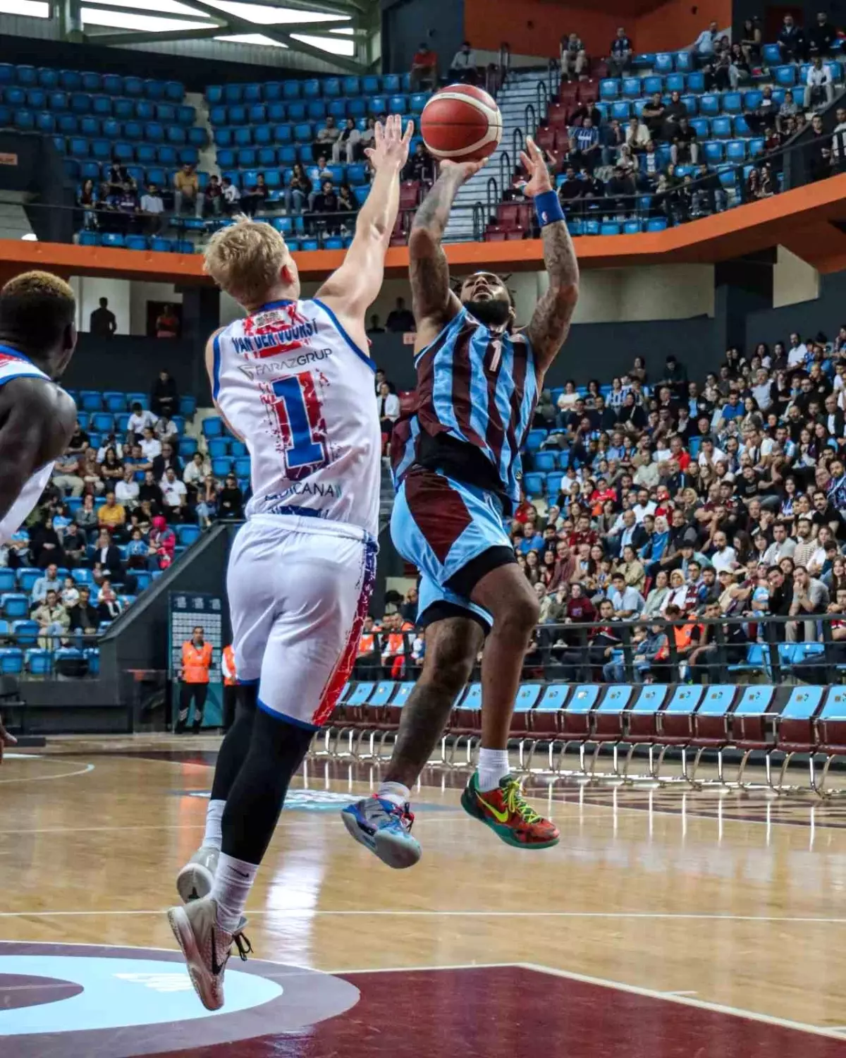 Trabzonspor, Basketbol Süper Ligi'ne Galibiyetle Başladı