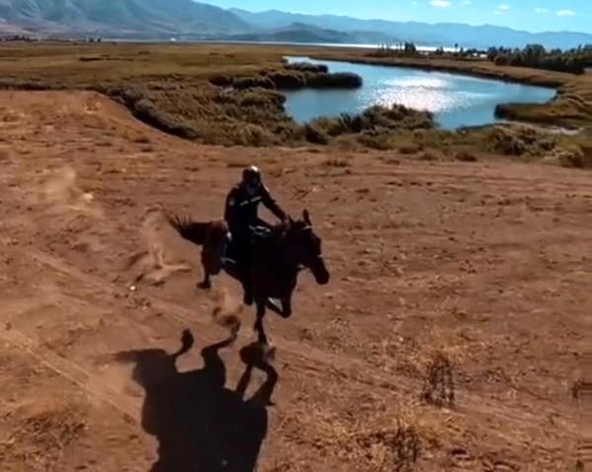 Atlı Jandarma Timleri Van’da Tarihi Alanları Koruyor