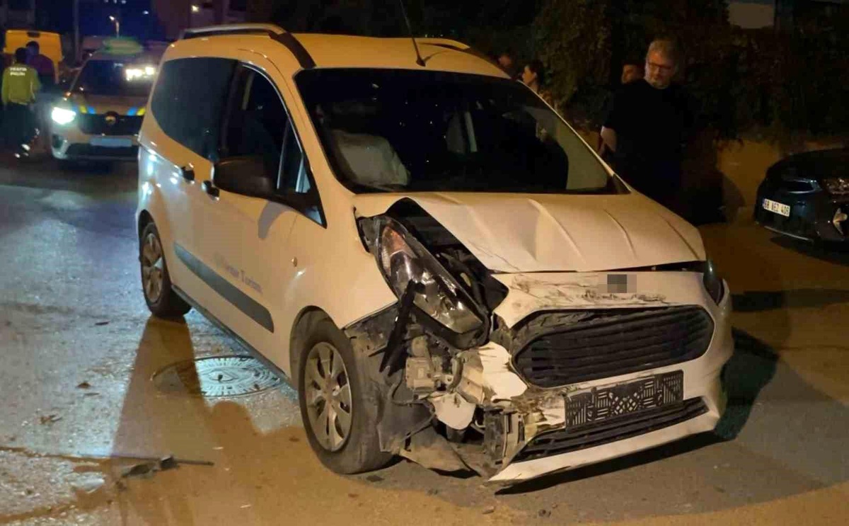 Aksaray'da Trafik Kazası: 3 Yaralı