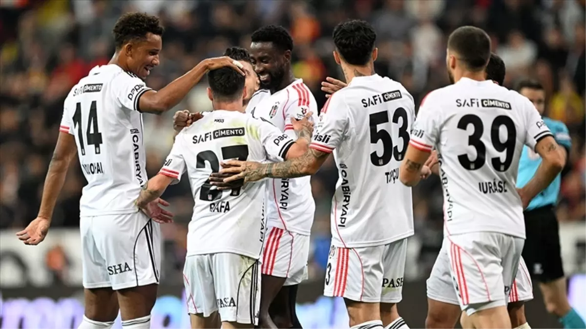 Beşiktaş Kocaelispor maç kadrosu, ilk 11&apos;ler belli oldu mu? Beşiktaş&apos;ın Kocaelispor maçı 11&apos;i!