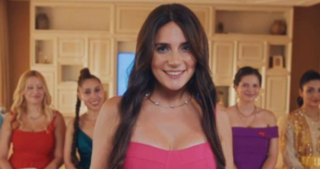 Buse Varol kimdir? Gelin Evi sunucusu Buse Varol kaç yaşında, nereli, eşi kim? Buse Varol kimdir? Gelin Evi sunucusu Buse Varol kaç yaşında, nereli, eşi kim?