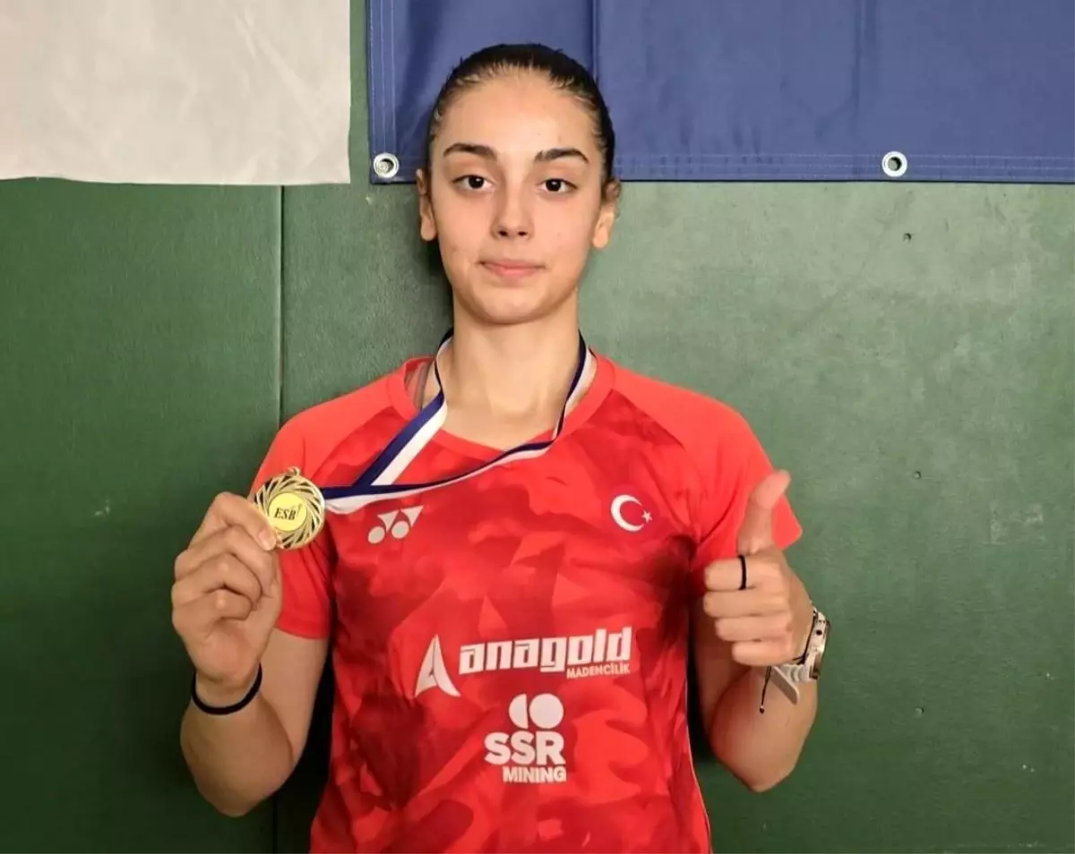 Aleyna Korkut, Finlandiya'da Badminton Şampiyonu Oldu