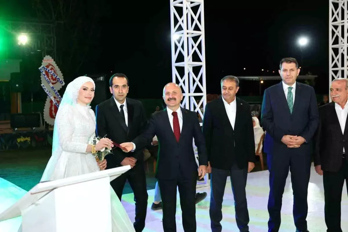 Elazığ Kovancılar Kaymakamı Abdülhamid Uyar, Birce Esra Kamacı ile Evlendi