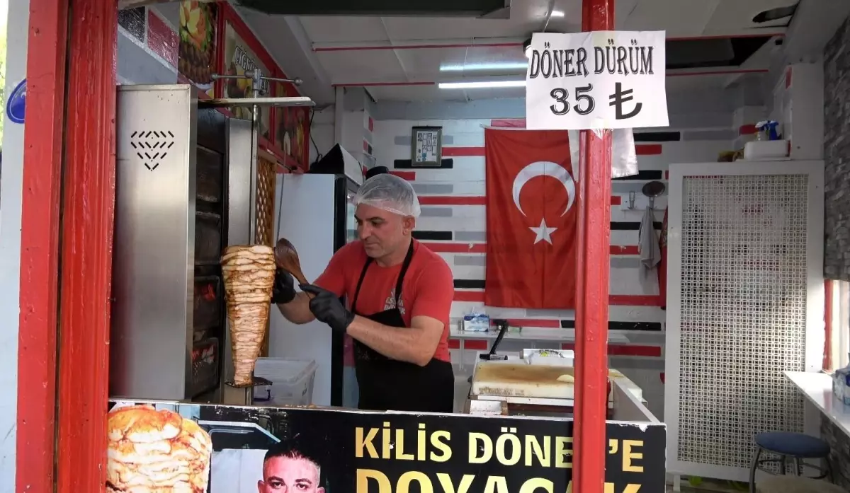 Kilis'te Döner Ustası Fiyatları Sabit Tutuyor