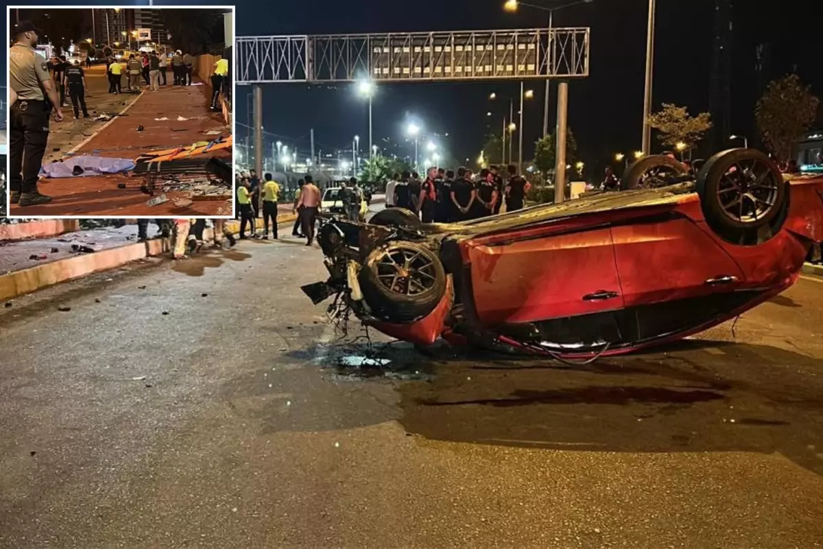 Kontrolden çıkan otomobil kaldırımdaki yayalara çarptı! 3 kişi öldü, 3 kişi yaralandı