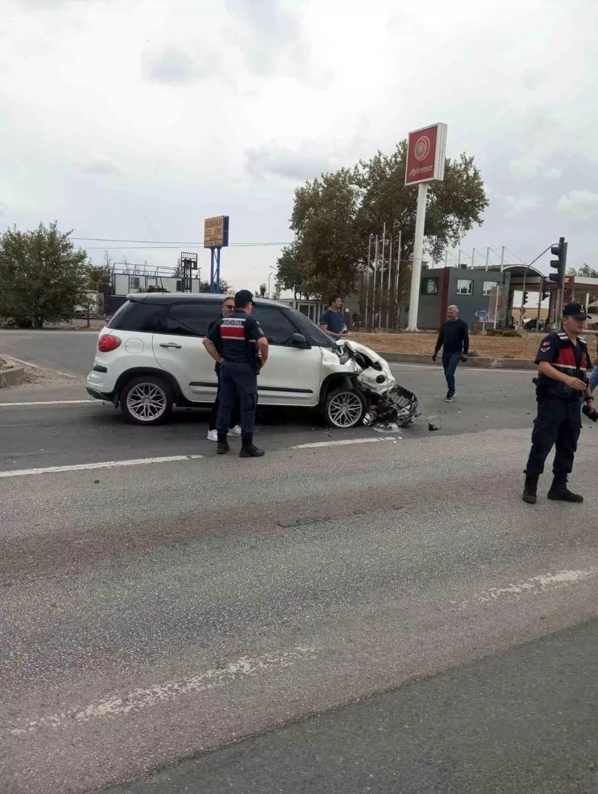 Kırklareli'nde Zincirleme Trafik Kazası: Maddi Hasar, Can Kaybı Yok