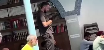 Milli futbolcu namaz kılarken görüntülendi