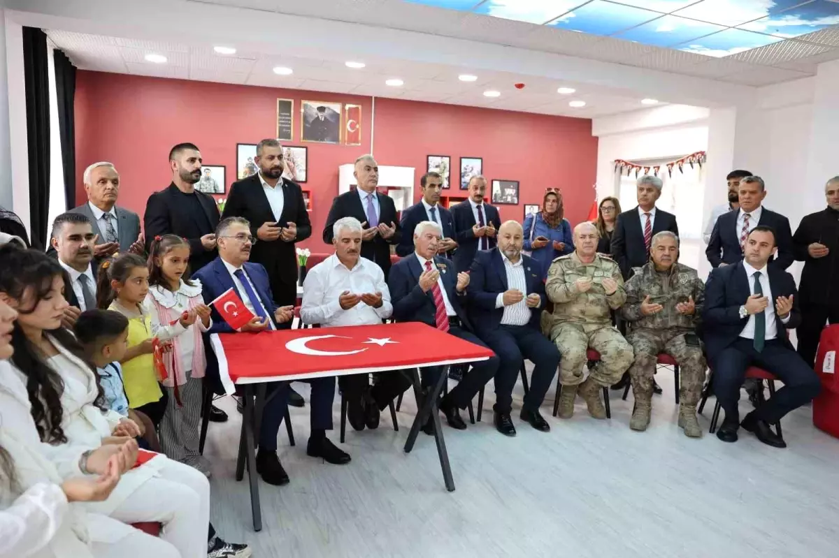Pençe-Kilit Şehidi Vedat Zorba'nın hatırası kütüphanede ölümsüzleşti