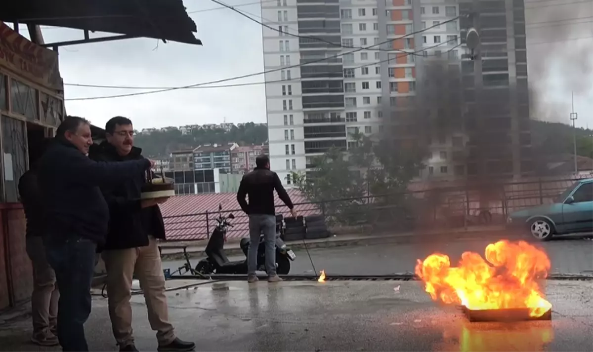 Kastamonu'da İtfaiyeciler Haftası'na Sürpriz Kutlama