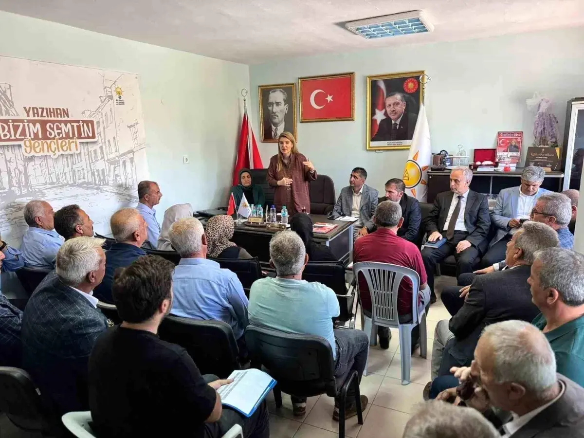 Milletvekili Ölmeztoprak Yazıhan'da Esnaf ve Vatandaşlarla Buluştu