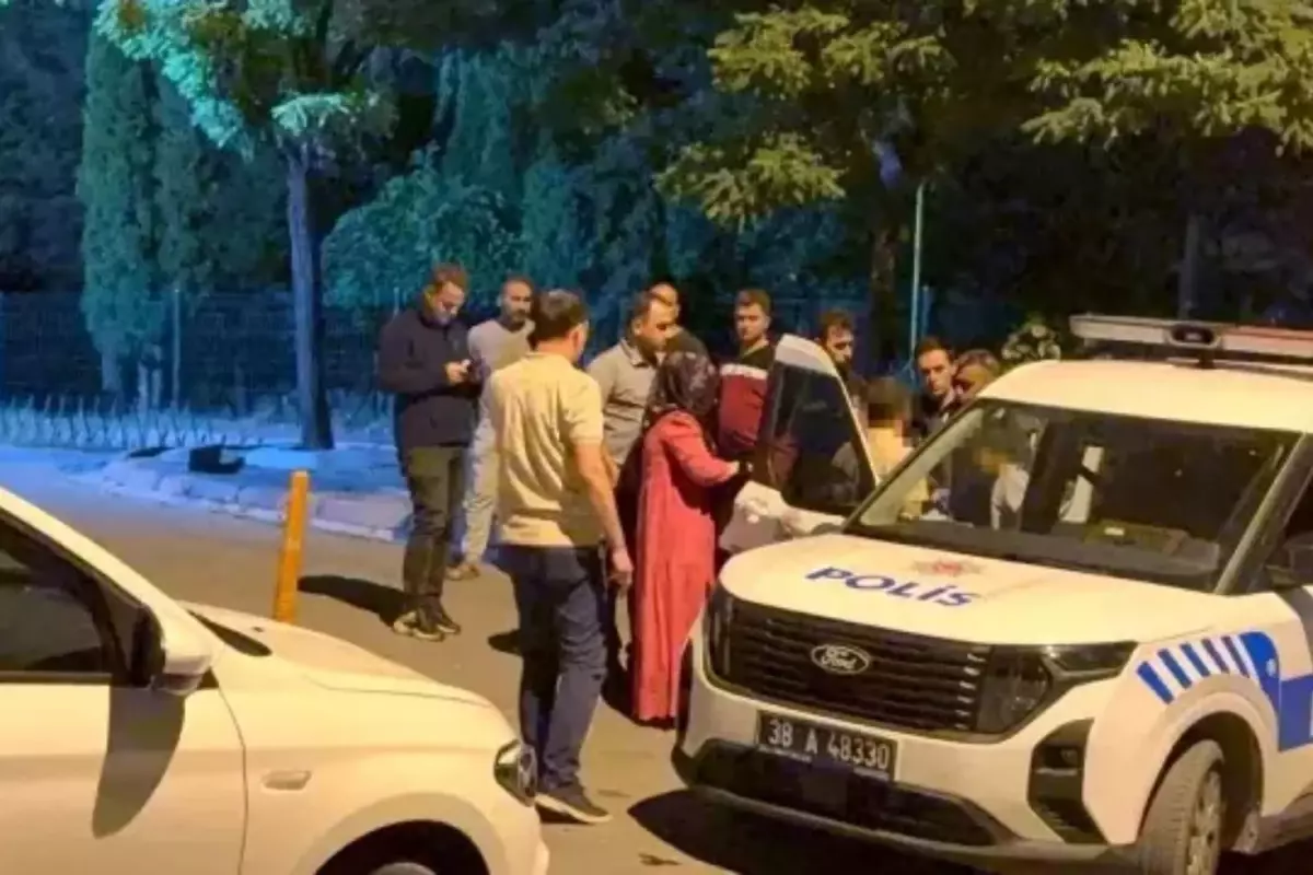 12 yaşındaki çocuk üvey babasını bıçakladı