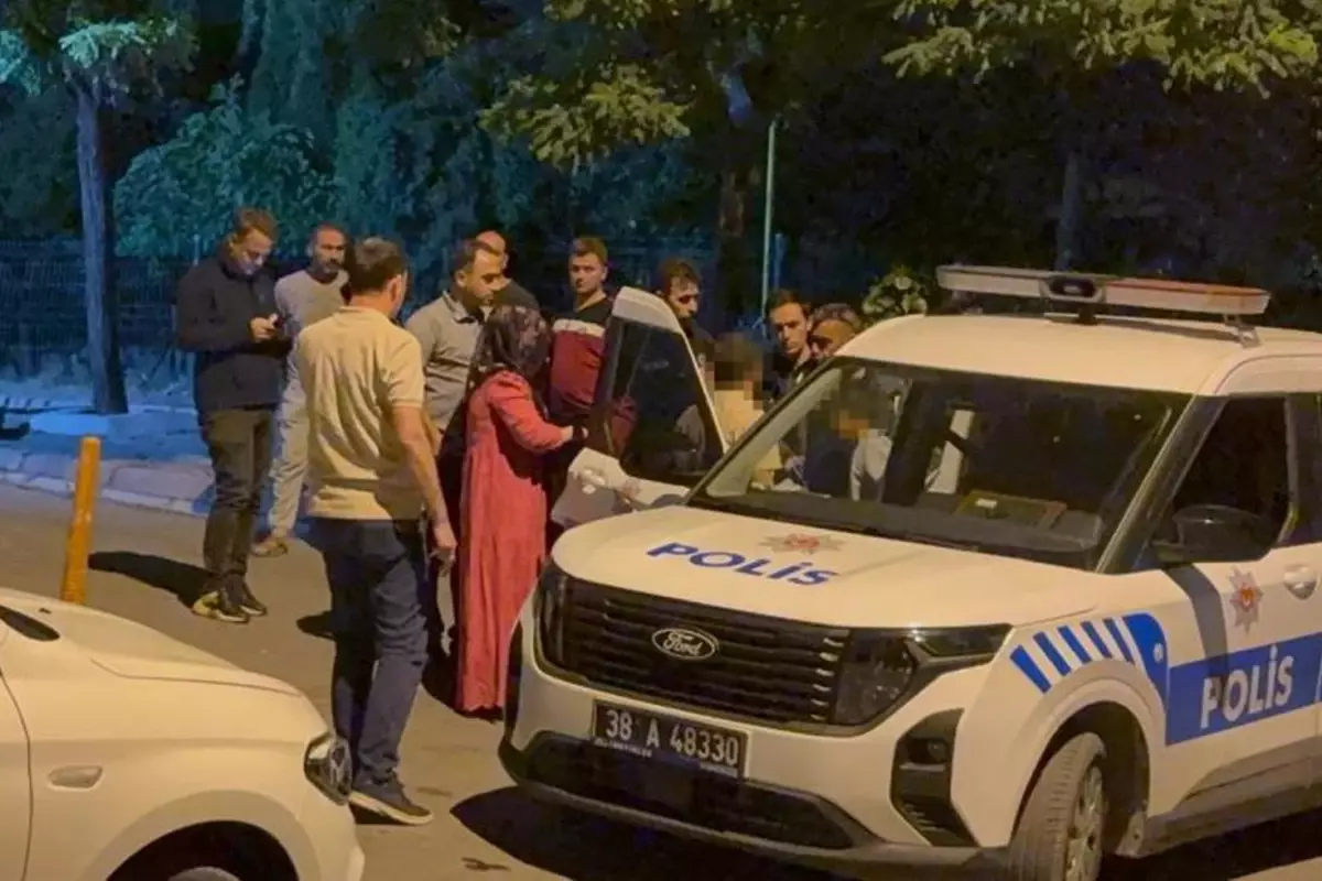 12 yaşındaki çocuk üvey babasını bıçaklayarak öldürdü