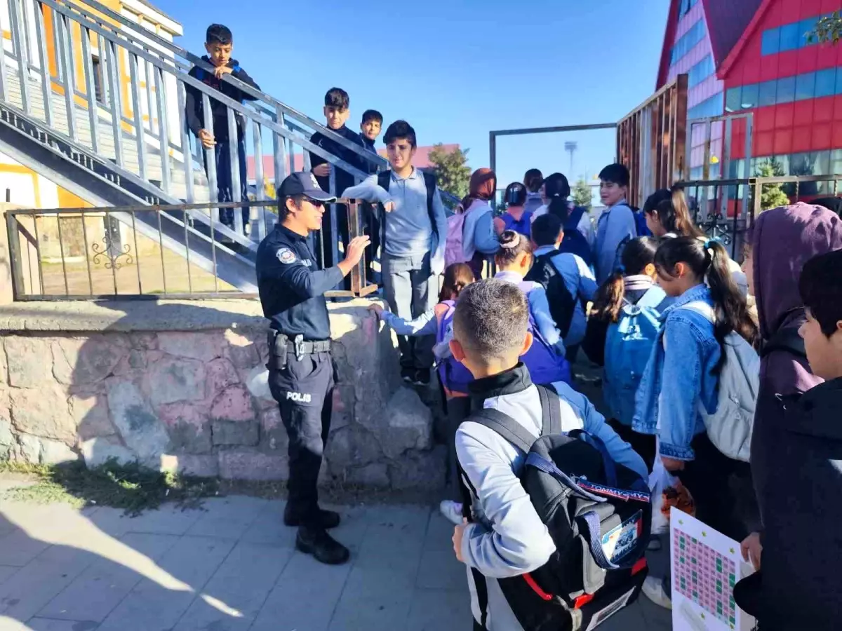 Ağrı'da Öğrenci Güvenliği İçin Okul Çevrelerinde Denetimler Artırıldı
