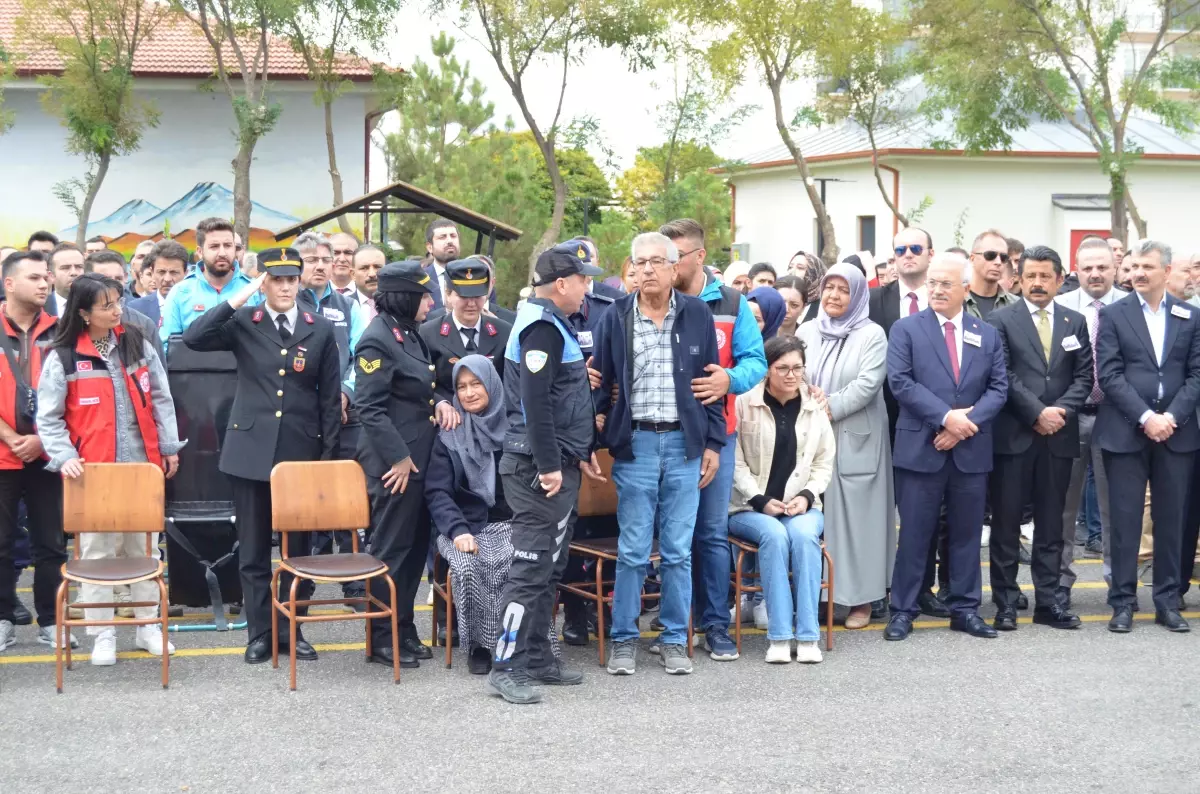 ŞEHİTLER MEMLEKETLERİNE UĞURLANDI