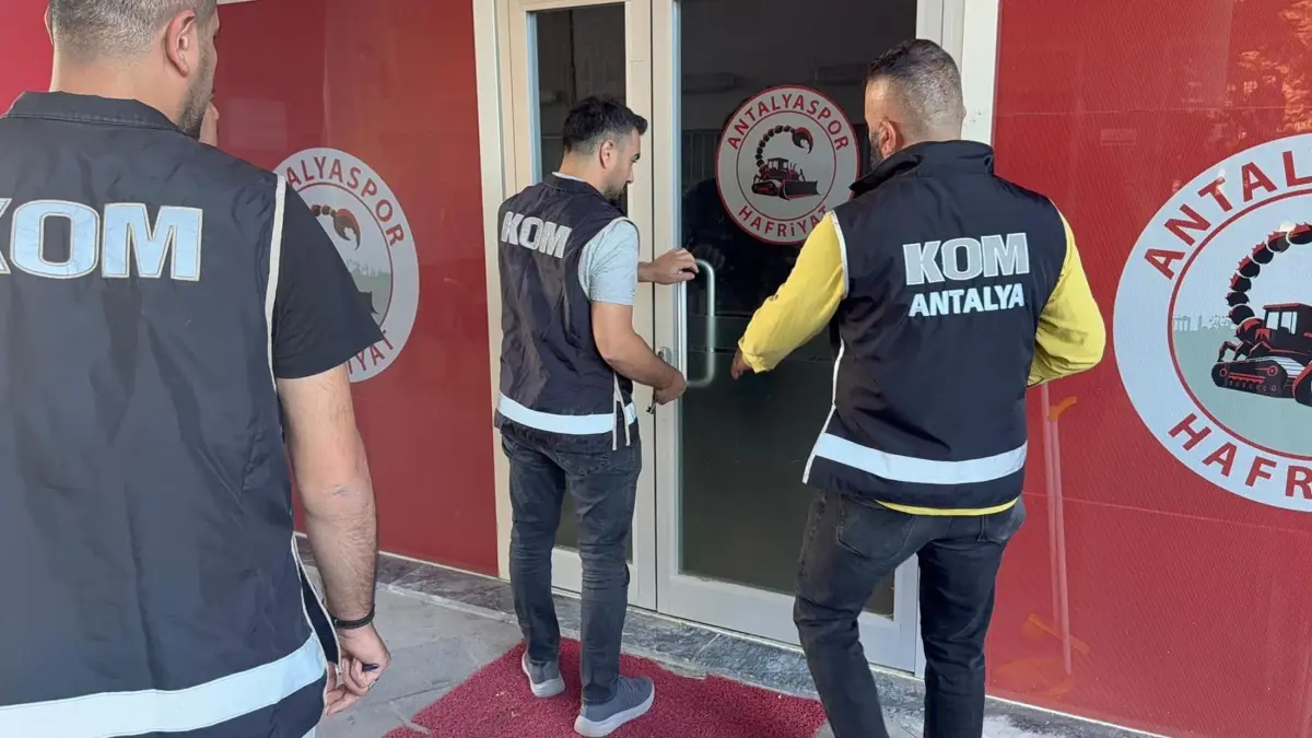 Antalya Büyükşehir Belediyesi'nde Rüşvet Soruşturması: 16 Gözaltı