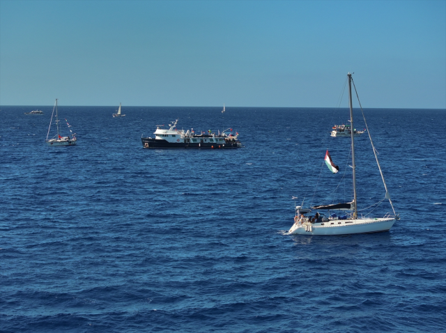 This is how much Europe's humanity is! They will leave the fleet, which the world is watching, to death.
