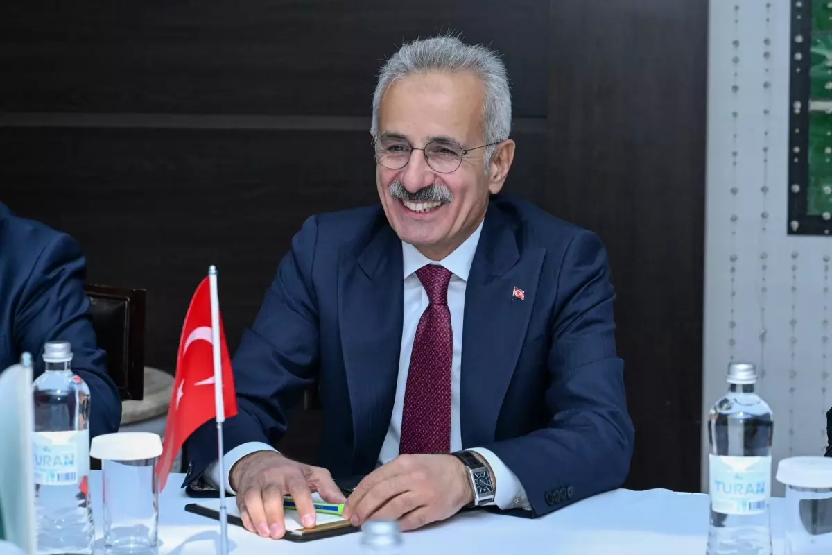 Bakan Uraloğlu, Türk Dünyası Ulaştırma Bakanları ile Görüştü