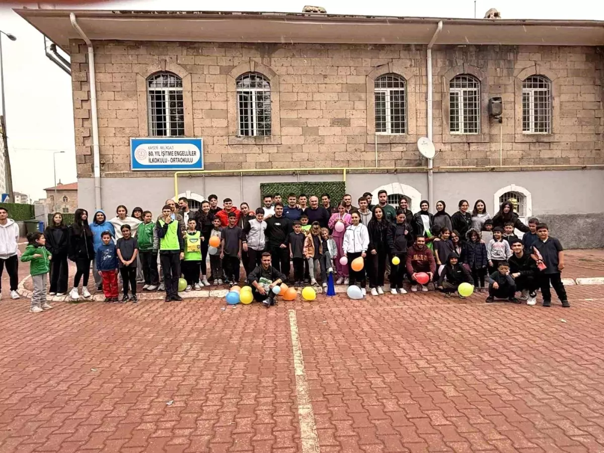 Erciyes Üniversitesi'nden İşitme Engellilere Spor Etkinliği
