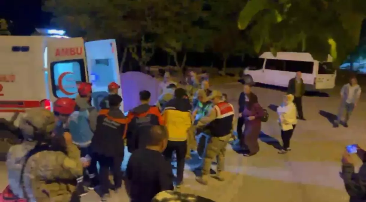 Düzgün Baba Dağı'nda Düşen Turist Hastaneye Kaldırıldı