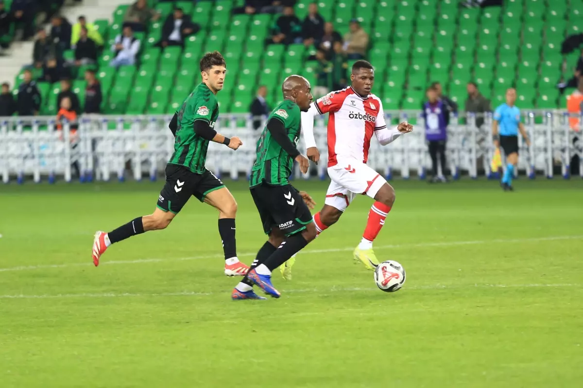 Sakaryaspor'un Kural İhlali Gündemde: Sivasspor Federasyona Başvurdu