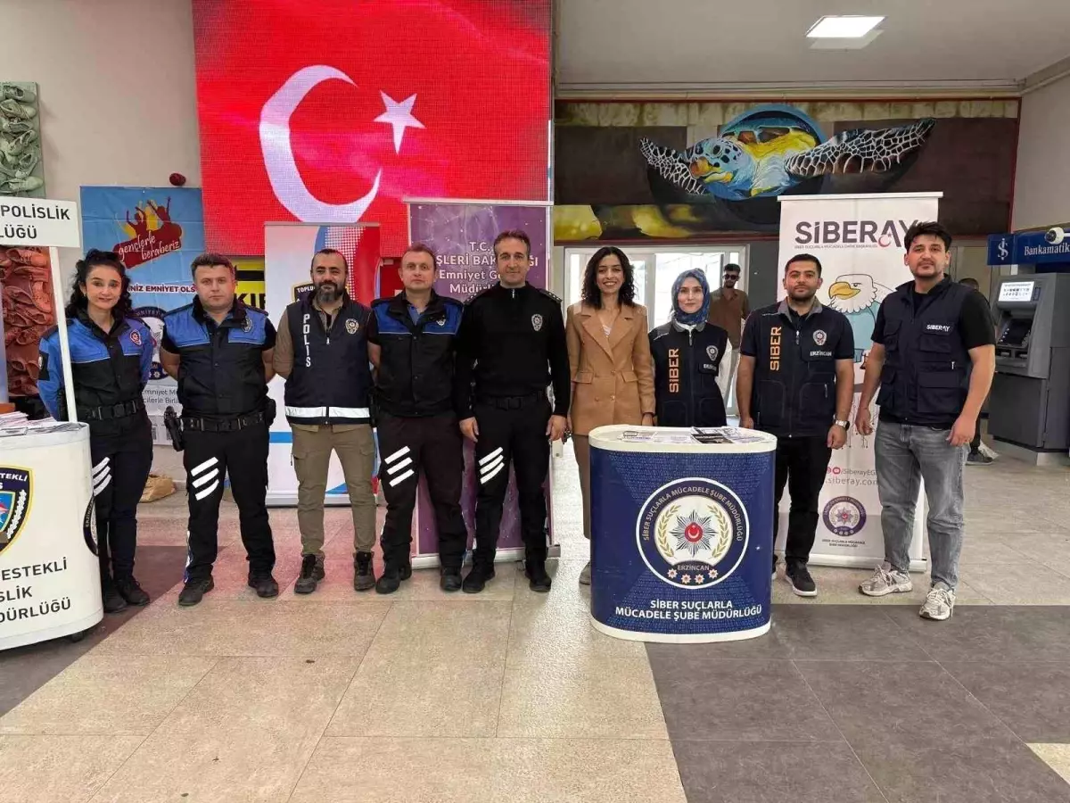 Erzincan'da Üniversite Öğrencilerine Kadın Destek Uygulaması Tanıtıldı