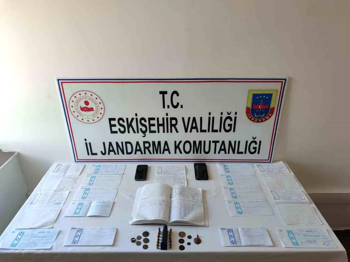 Eskişehir'de Şiddet ve Cebirle Tefecilik Yapan İki Şahıs Yakalandı