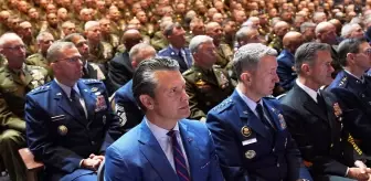 ABD Savaş Bakanı Hegseth, ordudaki şişman generallere savaş açtı